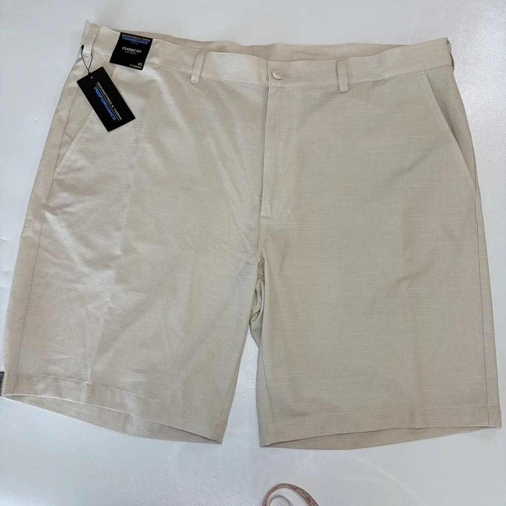 Roundtree & Yorke Performance Golf Shorts Mens 42 Tan Khaki Classic Fit Stretch